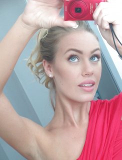   Nicole Aniston    